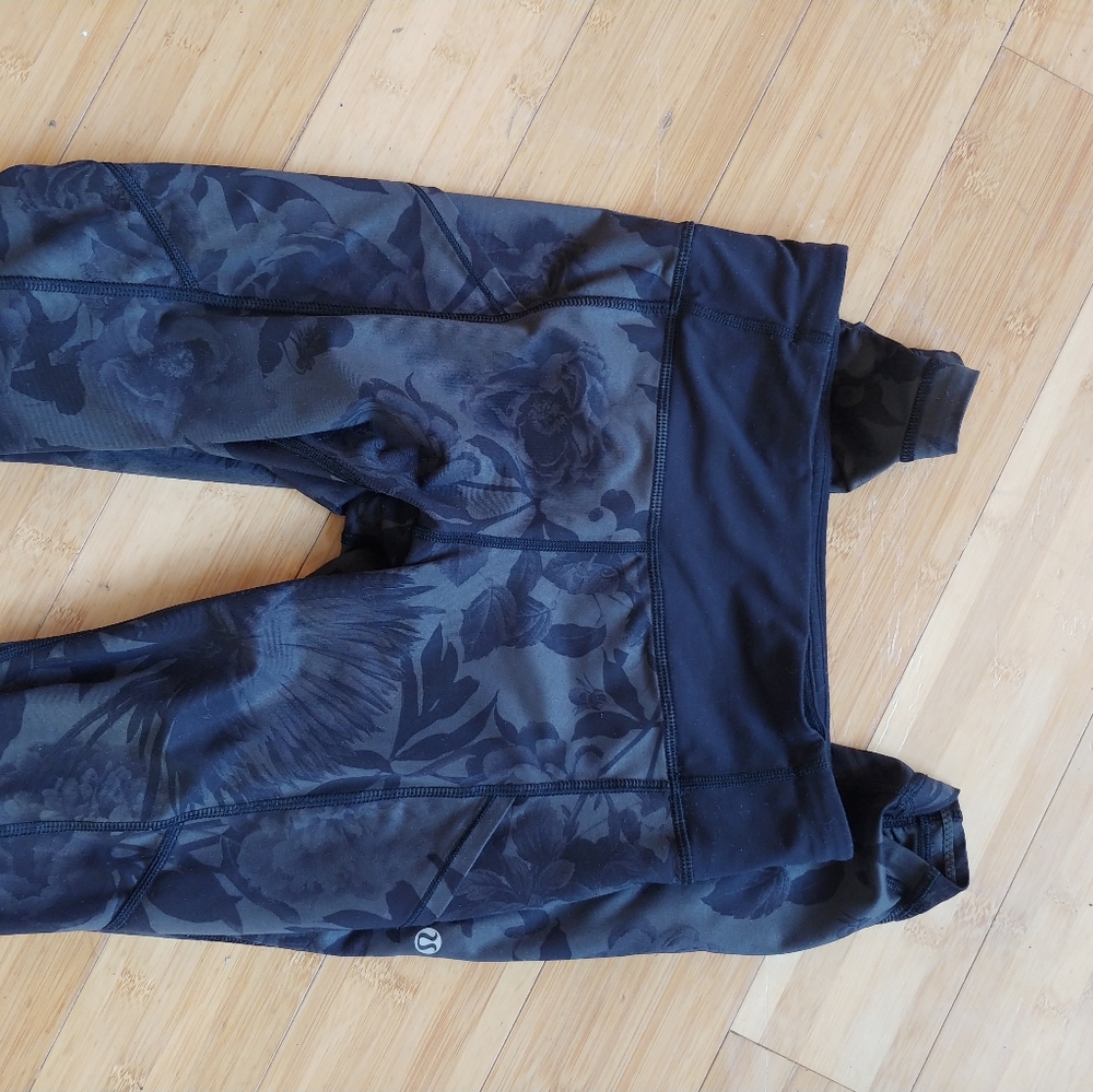 LULULEMON BLACK ROSE LEGGING